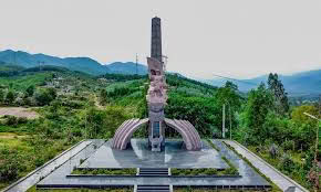 Tượng Đài Chiến thắng Thượng Đức 1