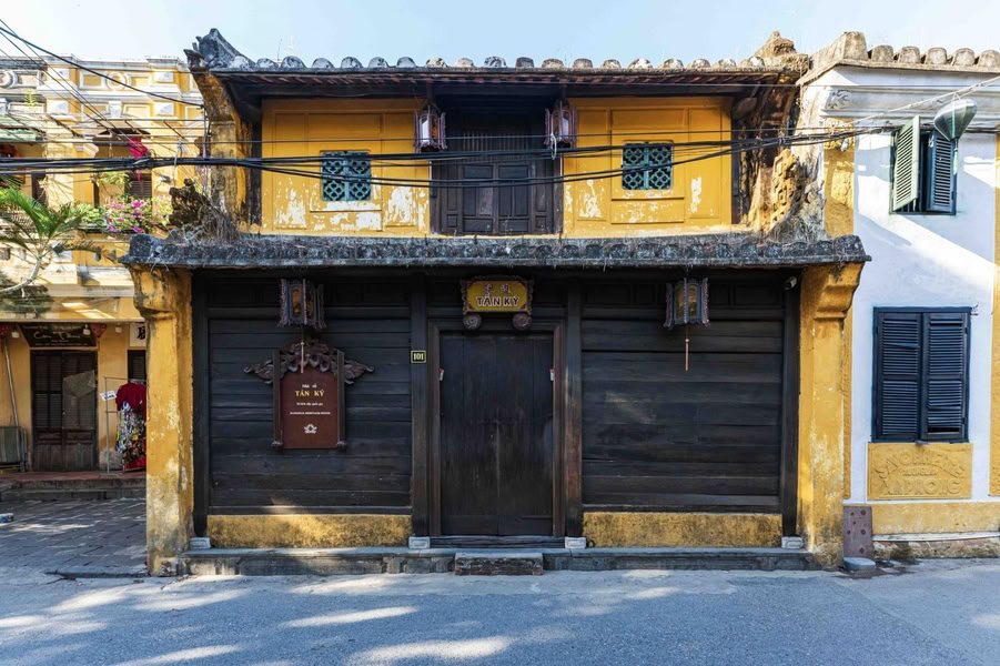 Nhà Cổ Tấn Ký  1