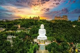 Pagoda linh ứng Bà Nà 2