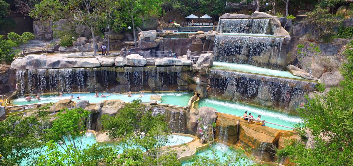 Khu du lịch suối khoáng nóng A păng 1